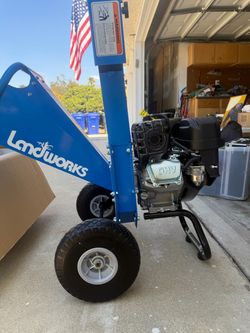 Landworks Gas-Powered Wood Chipper Shredder