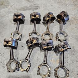 4.6 2v Mustang Pistons