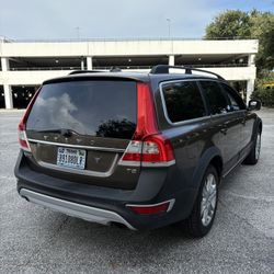 2016 Volvo XC 70 T5 E-Premier 2L