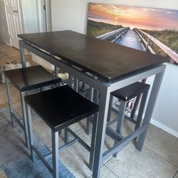 Modern Counter Height Table Set with 4 Stools