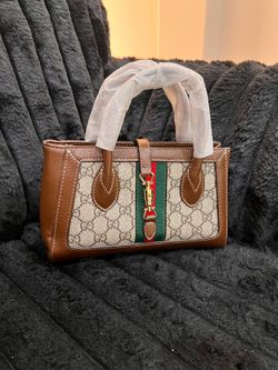 Gucci women handbag / purse