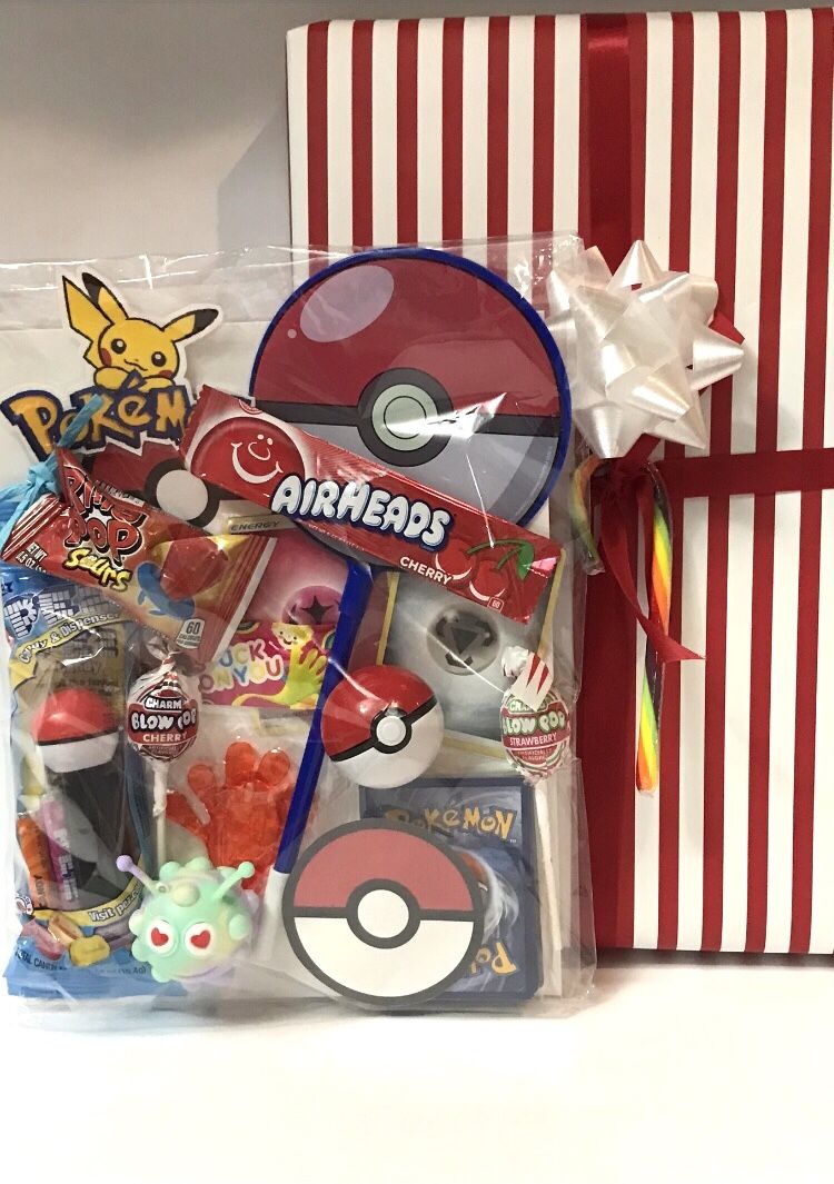 Pokémon Gift Set Deluxe Set