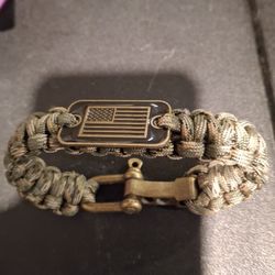 Desert Camo Paracord Bronze Flag Bracelet