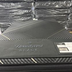 New Queen Size Beautyrest Black Edition Mattress