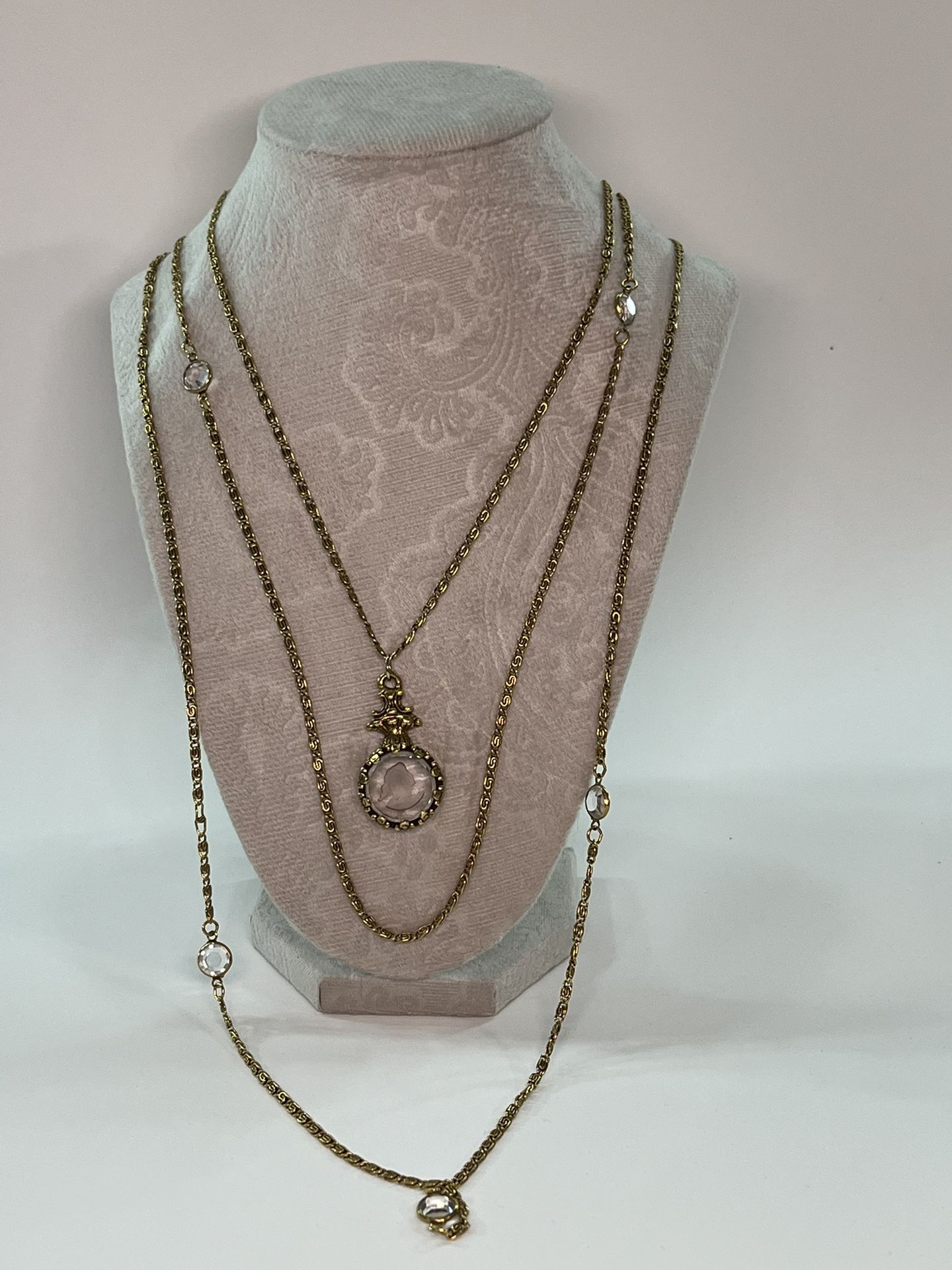 Goldette Intaglio Cameo Pendant Vintage Gold Tone Triple Strand Necklace 24”