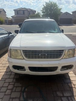 2005 Ford Explorer