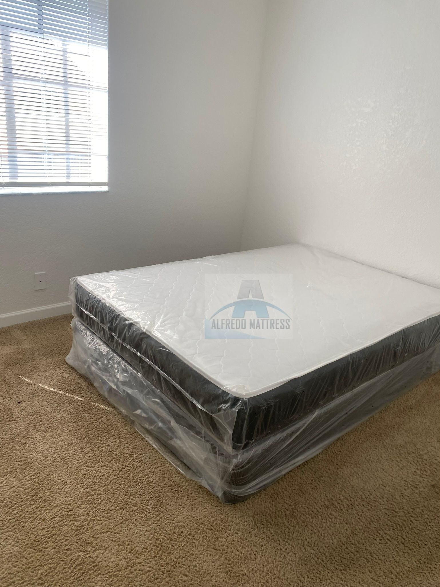 Full mattress with box spring (2pc set - new) 