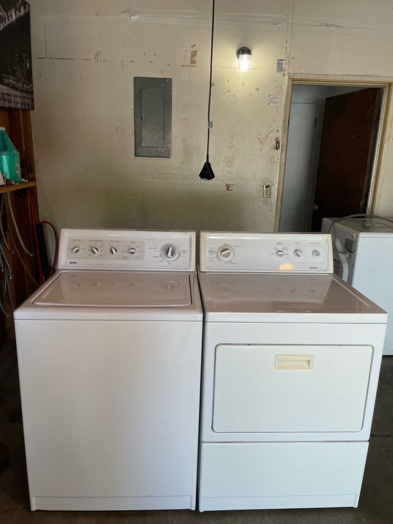 Kenmore washer and gas dryer 