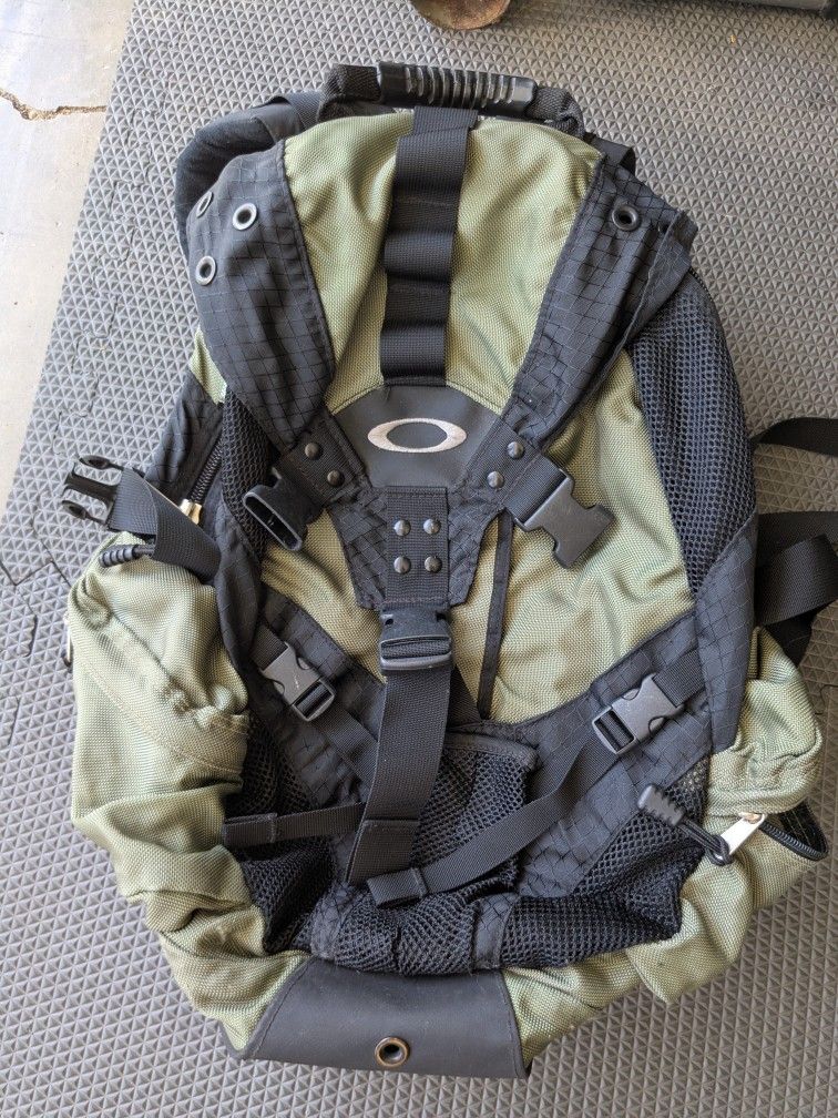 Oakley Icon Backpack Army Green