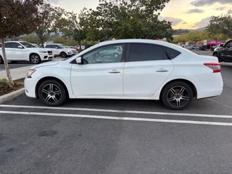 Nissan Sentra 2015