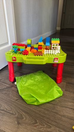 Lego Table