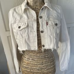 Levi’s White Denim Jacket Cropped Destroyed Hem Size L