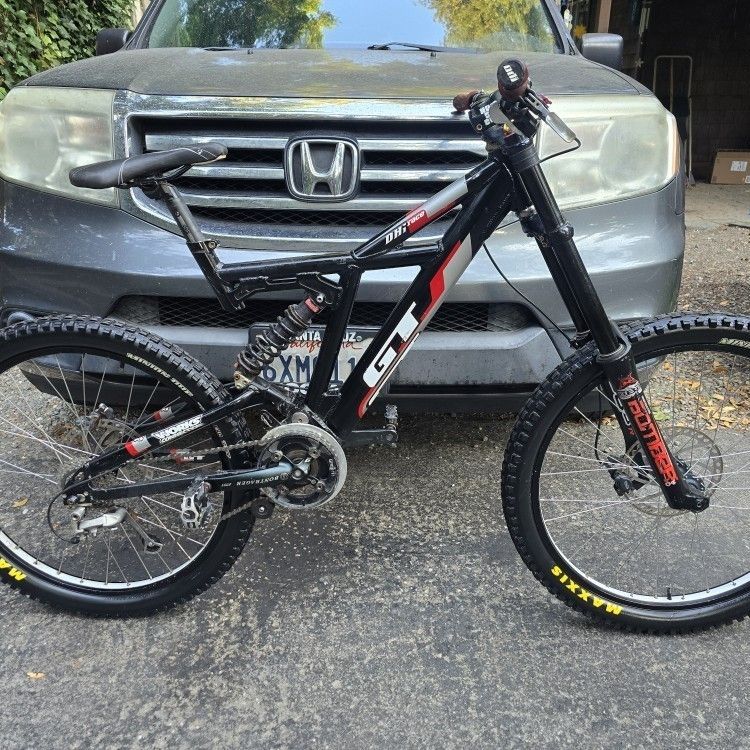 GT DHI Race Downhill Full Suspension Mountain Bike for Sale in Santa Cruz CA OfferUp