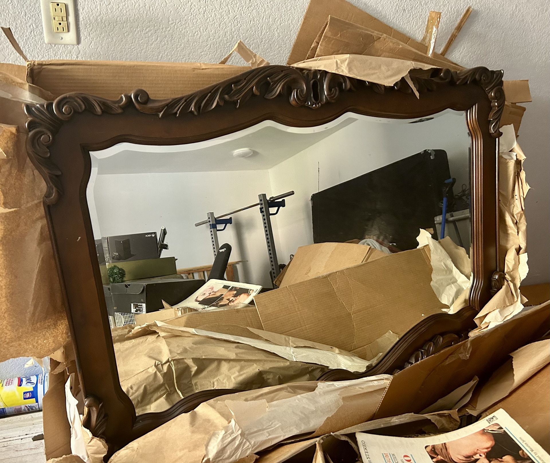 GORGEOUS SOLID WOOD MIRROR