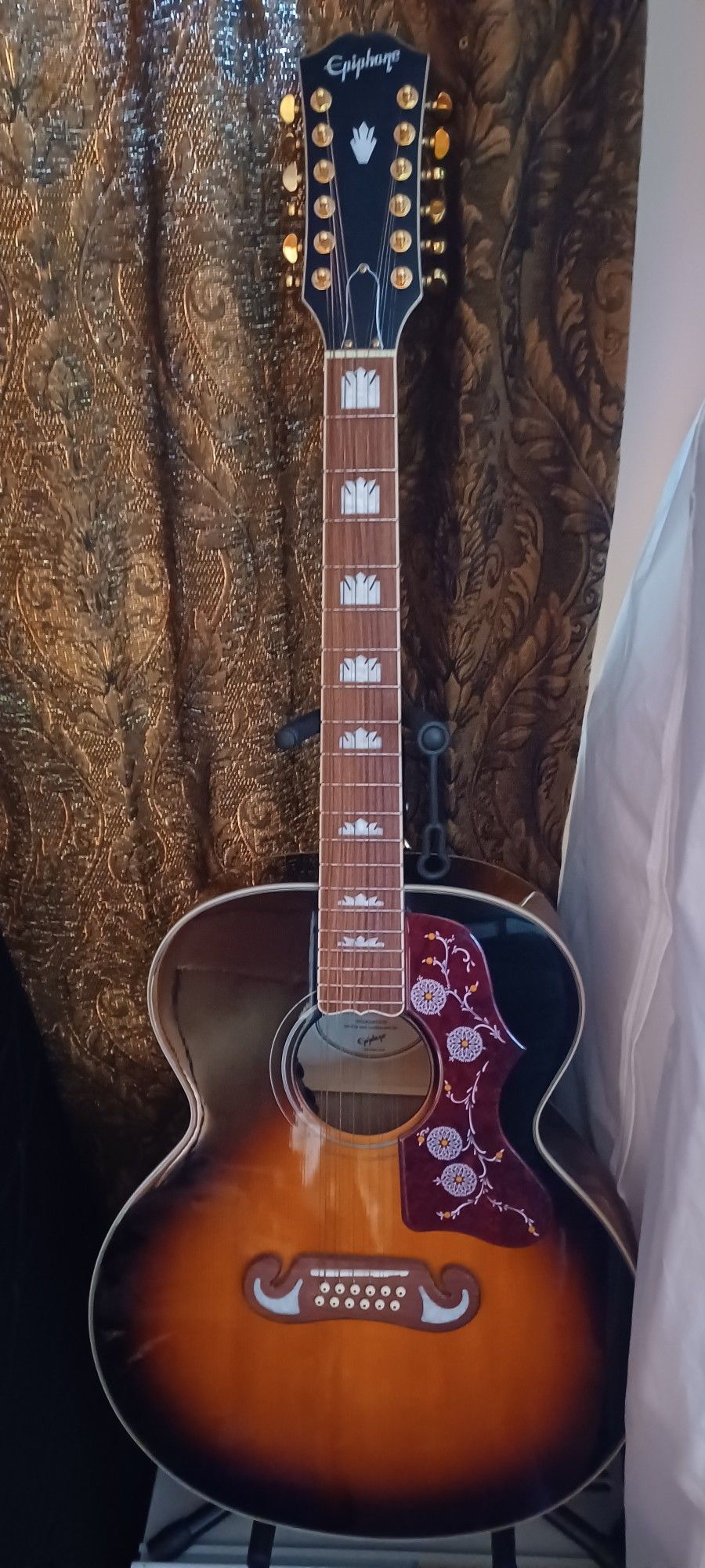 Acoustic Guitar 🎸