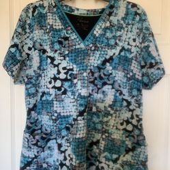 Healing Hands Premiere Scrub Top . XL . $5 Excellent condition. Wrinkle Free Fabric . 12.00obo 