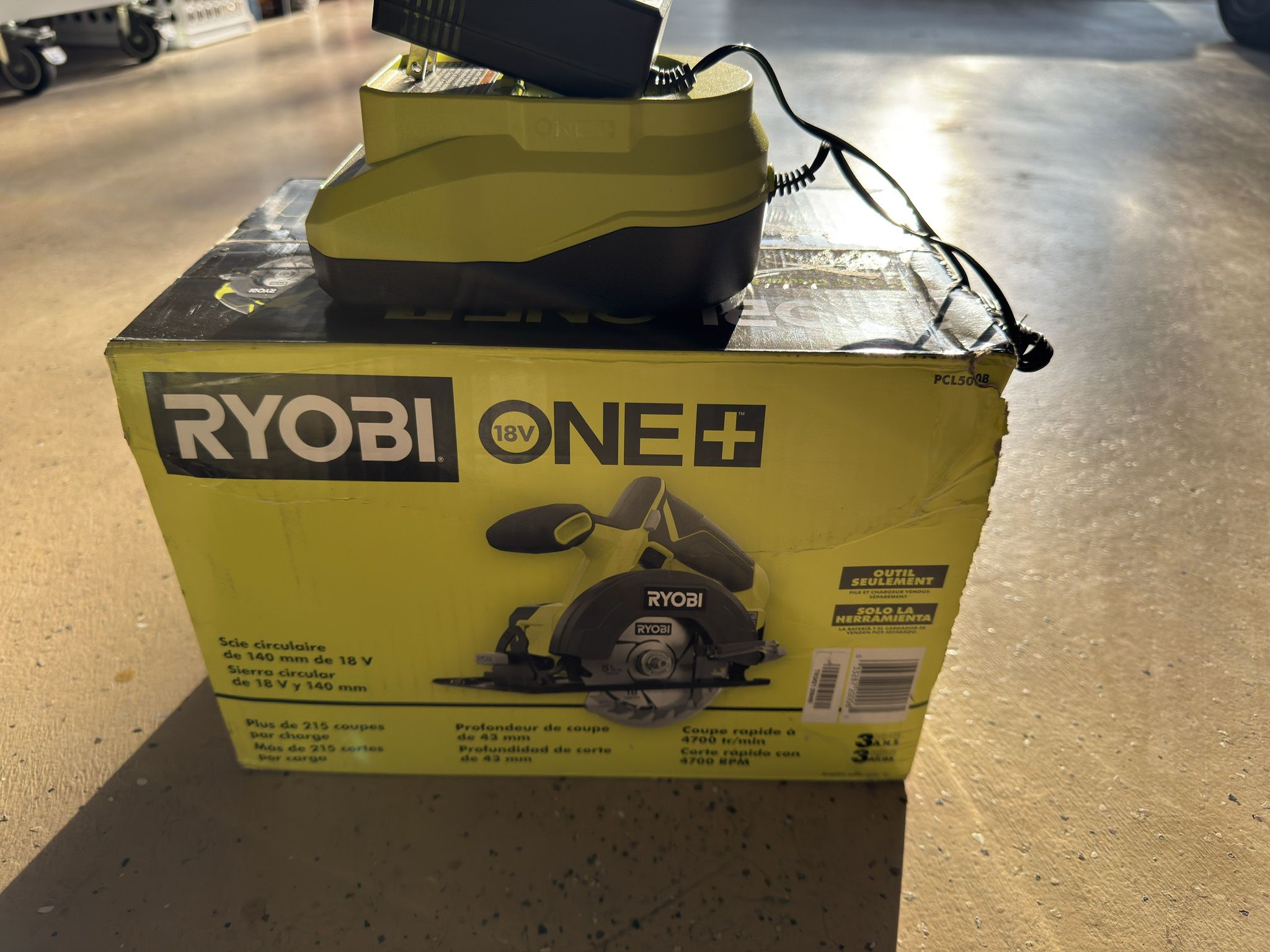 RYOBI 18V Cordless 5 1/2 in. Circular Saw (Tool Only)