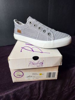 Blowfish Malibu Play Sneakers Size 9