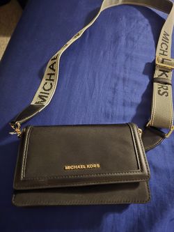 Michael Kors Crossbody Bag