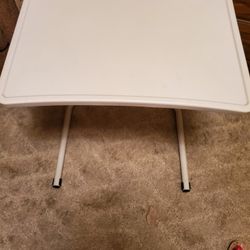 FOLDING LAPTOP TABLE