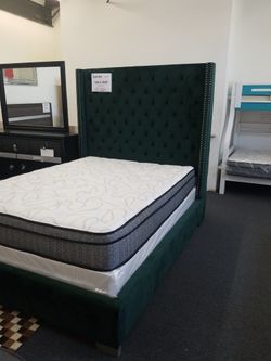 Queen Bed Green
