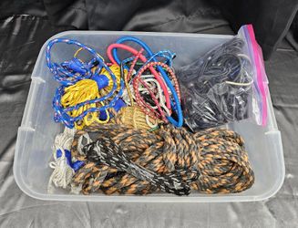 Utility Rope & Bungee Cord Lot – Assorted Sizes with Storage Bin