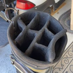 Golf Bag Burton All Zippers Work