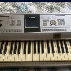 Yamaha Keyboard