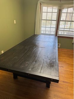 Farm table