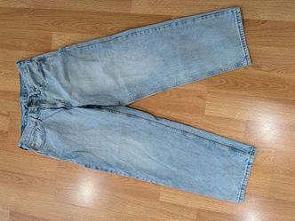 Levis 32x32 wide fit