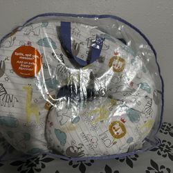 Bobby Feeding And Infant Support Pillow
