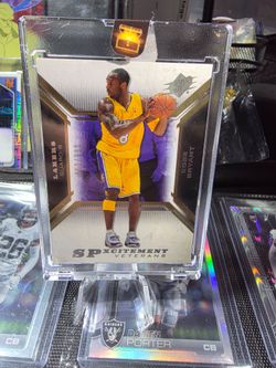 Kobe Bryant basketball card