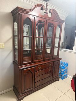 Glass cabinet