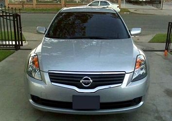 Nissan Altima SE 3.5L V6 Automatic Sedan 2008