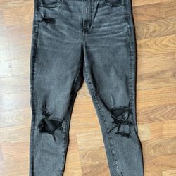 American Eagle Womens 14 Black Super Hi-Rise Jegging Crop Distressed Denim EUC