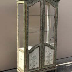 Vintage China Cabinet With Light