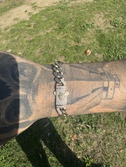 14K Cuban Link Gold Bracelet 