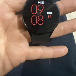Samsung Watch 4 