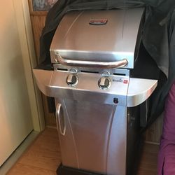 Charbroil Barbque Grill With Cover