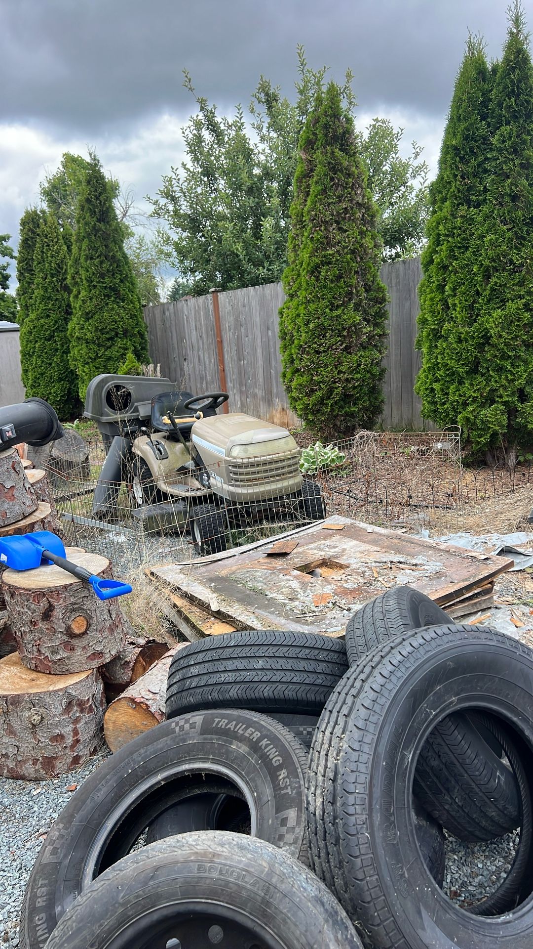 lawn tractor