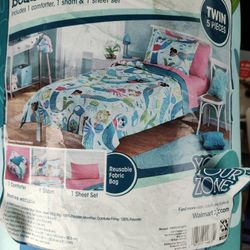 Girls twin bed set