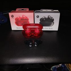 Beats Solo Buds Transparent Red