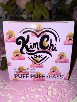 KIM CHI CHIC PUFF PUFF PASS SETTING POWDER (PINK)