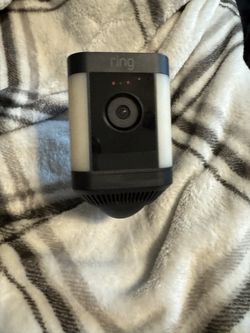 Ring Spotlight Cam Pro with Battery 2K Video LED Light Dual-Band WiFi and 3D Motion Detection - Black: PIR Sensor, Night Vision