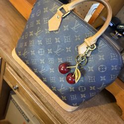 Louis Vuitton Bag 