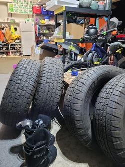 4 Sets Of Tires 265/70/r18. Michelin Like new. 9/32 Tread. 