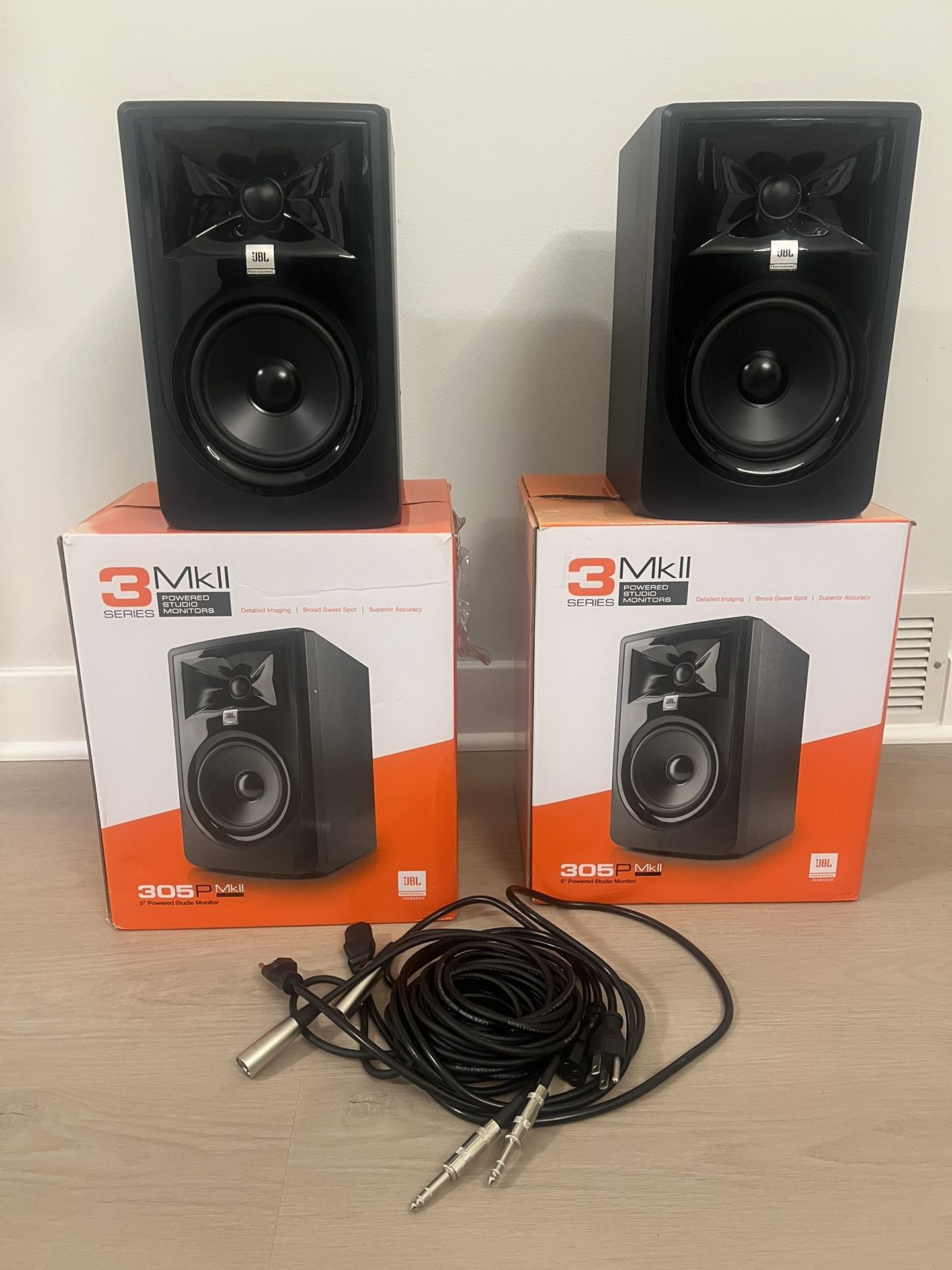 JBL 305P MkII Powered 5" Two-Way Studio Monitor Pair