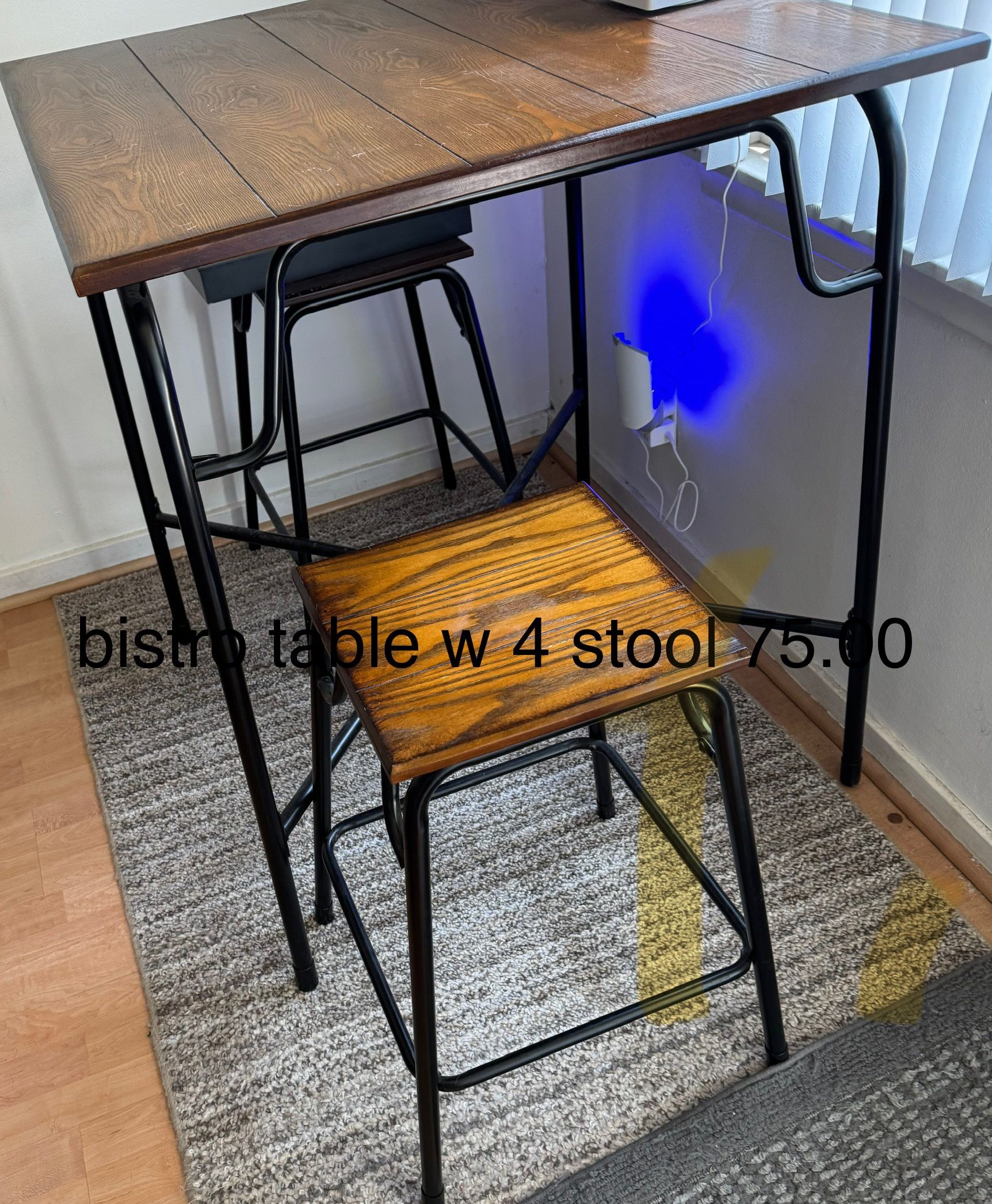Bistro Table With 4 Stools
