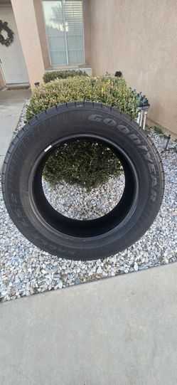 Goodyear LS2 275/55R20