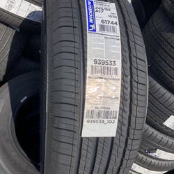 245/65/17. MICHELIN TIRES PRIMACY